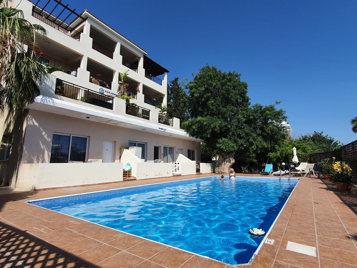 Homesweethome Paphos Exterior photo